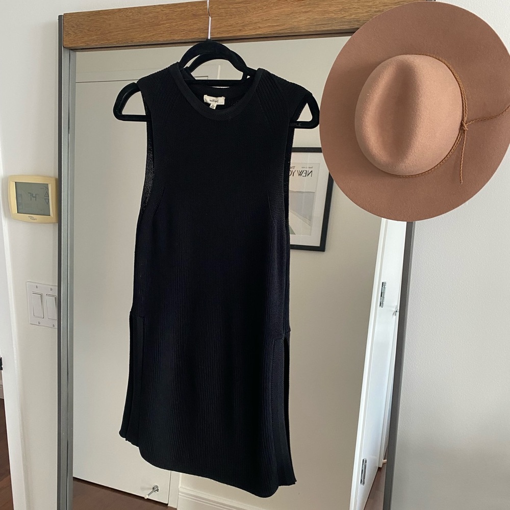 Aritzia Wilfred Palmier Top